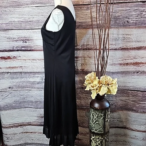 NEW i.e. PETITE BLACK LINED SLEEVELESS CICKTAIL DRESS - Picture 9 of 13